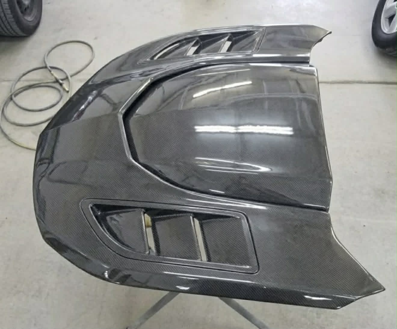 2016-2024 Camaro "IROC-ZL1" IROC-Z ZL1 Style Hood with Louvers (CARBON FIBER) - Image 6