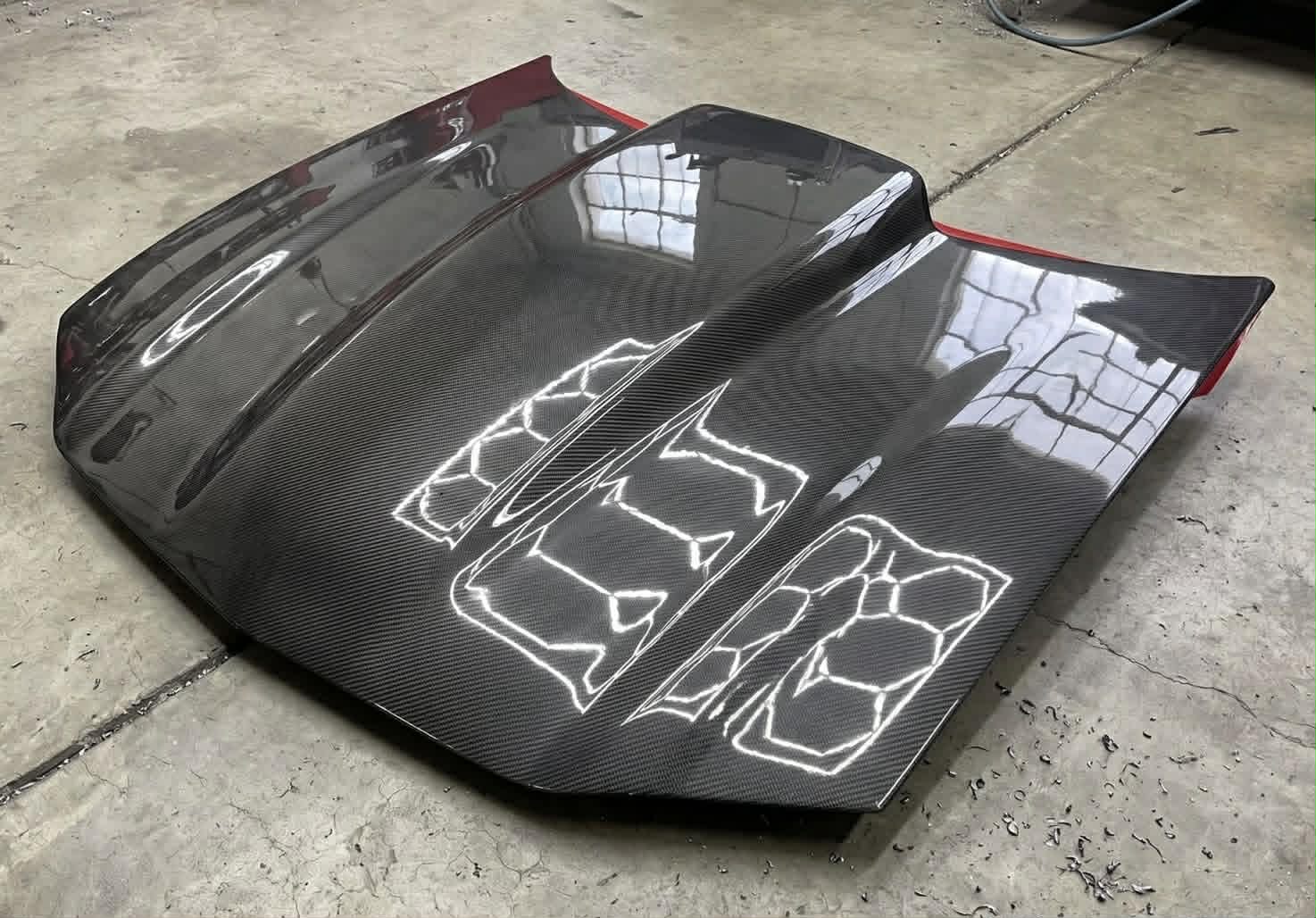 1998-2002 IROC-Z Sunoco Style Heat Venting Cowl Hood for Camaro Z28 and SS Models (CARBON FIBER) - Image 4